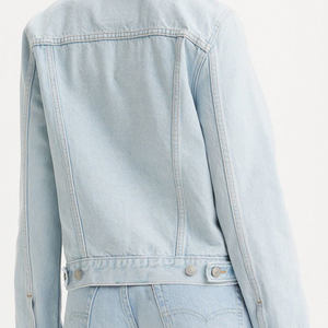 เสื้อแจ็กเก็ตยีนส์ทรูคเกอร์สำหรับผู้หญิงลายดอกไม้บานติดกระเป๋าที่หน้าอกออกแบบมาสำหรับผู้หญิงทุกฤดูกาล - Product Image 4