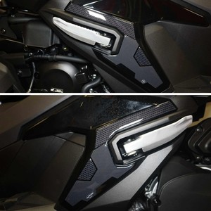 Adesivi Protettivi 3D per Poggiapiedi Compatibili con Honda ADV350 2022-2025, Accessori per Moto - Product Image 3