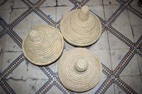 Panier berbère en paille fait main marocain tagine