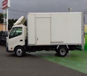 Camioneta TOYOTA DYNA 2018 Usada en Muy Buen Estado, en Venta - Product Image 1