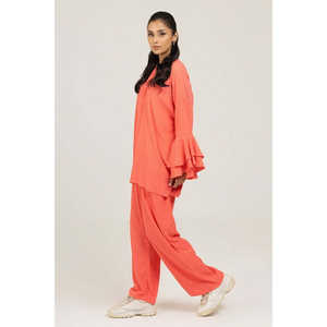 Chemise décontractée rose en tricot mélangé teint pour femme, longue et ornée d'un imprimé floral - Product Image 2