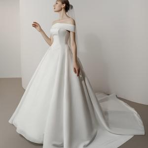 OEM <b>High</b> Quality Satin <b>Wedding</b> <b>Dress</b> Luxury <b>Lace</b> TNBP Custom Design Long Sleeve Vintage Style Ball Gown Modest V-<b>Neck</b> Autumn - Product Image 1