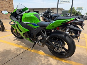 ข้อเสนอที่ดีที่สุด รถมอเตอร์ไซค์สปอร์ต NinjaZX-10R Motorsport 998cc รุ่นใหม่ ปี 2026 - Product Image 5