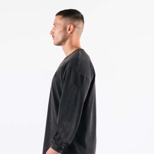 "Camiseta duradera de manga larga ajustada: ropa informal cómoda, hecha en Pakistán" - Product Image 4