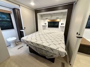 Hot Seller for Comfortable New Used 2026 C-r-o-<b>s</b>-<b>s</b>-r-o-a-d-<b>s</b> Z-i-n-g-e-r 3-<b>9</b>-0-D-B for sale - Product Image 2