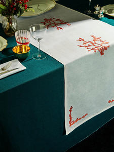 Chemin de table en lin blanc personnalisé en gros, de haute qualité, avec un motif de corail rouge brodé, pour la maison et l'hôtel, pour les fêtes - Product Image 4