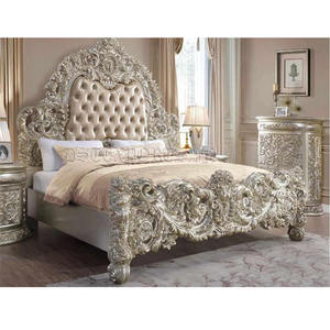 Lit Maharaja sculpté lourd avec couronne en argent, design moderne, lit en bois de teck sculpté à la main, ensemble de chambre à coucher en bois poli blanc brillant - Product Image 1