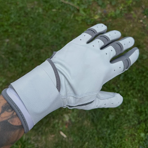 Guantes de Bateo de Béisbol Profesionales Ligeros de Piel de Vacuno con Logotipo Personalizado, Unisex, Ajustables, de Alta Calidad - Product Image 1
