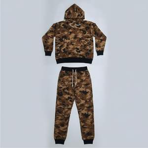 Ensemble survêtement streetwear personnalisé, pantalon de survêtement et sweat-shirt à capuche, coupe courte, délavé à l'acide, effet usé, avec strass, style USA - Product Image 1
