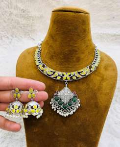 Bel ensemble de collier polonais oxydé pour femmes collier de finition antique indien traditionnel boucles d'oreilles assorties pour vêtements de fête - Product Image 5