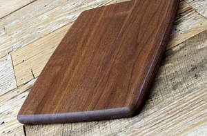 Bloque de cortar de madera natural hecho a mano rectangular grande para verduras y tabla de queso características de corte diseño único - Product Image 3