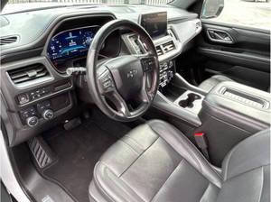 Usado 2023 C * hevrolet Suburban RST - Product Image 2