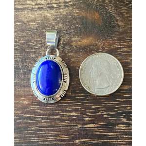 Pendentif artisanal Navajo en lapis-lazuli et argent sterling, motif goutte d'eau ethnique avec sertissage clos et incrustation or rose, breloques pendentifs - Product Image 3