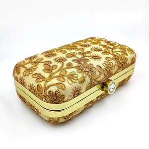 Pochette de broderie avec perle colorée travail main broderie pochette pour femmes Design de luxe pour femmes sac de soirée - Product Image 3