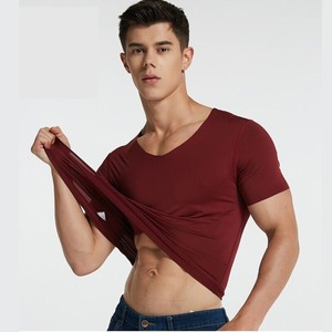Camiseta con cuello en V para hombre de calidad de exportación, camiseta ajustada para gimnasio de la mejor calidad - Product Image 1