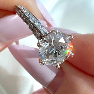 Anillo de diamantes de moissanita de alta calidad personalizado al por mayor | Anillo de solitario de moissanita de corte redondo elegante anillo de oro de 10K/14K/18K - Product Image 5