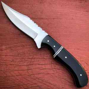 Couteau Skinner avec manche en bois et étui en cuir Couteaux en acier damas - Product Image 2