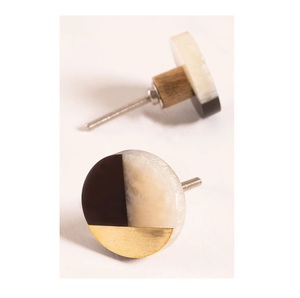 Fournisseur indien Bouton de porte en résine au prix le plus bas et personnalisé et couleur résine Beaux boutons Fabricant fabriqué en Inde - Product Image 5