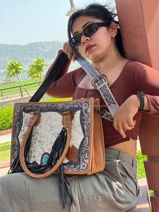 มาใหม่ล่าสุด Western Cowhide ขนสัตว์หนัง Fringe กระเป๋าสไตล์มือเครื่องมือแกะสลักกระเป๋าร้อนขายกระเป๋าสําหรับสตรีหลายใช้ - Product Image 3