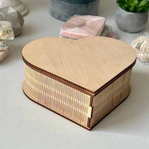 Boîte en bois de noyer du Cachemire sculpté à la main Vente chaude Cadeaux et artisanat Boîtes en bois Panneaux muraux fabriqués en Inde - Product Image 6