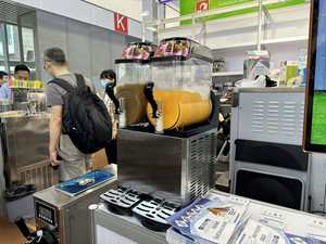 La parte superior de la Mesa comercial 2 tanques comercial Slush de Frappe de hielo helado que hace la máquina - Product Image 5