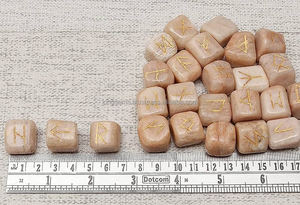 Gran oferta, juego de Runas de ágata de piedra lunar de melocotón de 25 piezas de alta calidad, piedras preciosas caídas de Feng Shui talladas para decoración del hogar - Product Image 6