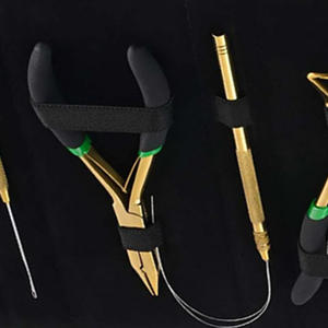 Juego de Pinzas de Acero Inoxidable, Silicona y Nailon para Extensiones de Cabello con Logotipo Personalizado, en un Estuche de Cuero - Product Image 6