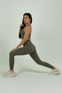 Conjuntos de Yoga de 2 Piezas para Mujer, Personalizables con Logotipo OEM, Suaves, Bra Deportivo y Leggings de Yoga, Conjunto de Leggings y Bra de Gimnasio de Alta Calidad para Mujer - Product Image 6