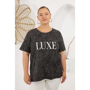 เสื้อยืดคอตตอนย้อมสีแอนทราไซต์ RMG Plus Size สำหรับผู้หญิง เสื้อทรงโอเวอร์ไซส์สวมใส่สบาย คอกลม - Product Image 1