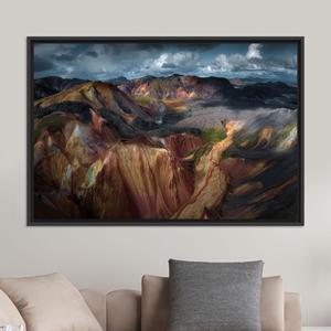 Impression d'art mural géologique aérien : Affiche sur toile de paysage montagneux coloré, TOILE ENCADRÉE NOIRE - Product Image 1