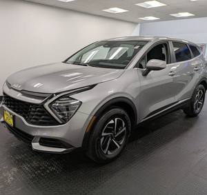 Asiento de Cuero Usado Gris Limpio 2025 para Sportage Hybrid LX AWD con Sistema de Navegación, Tecnología de Arranque Remoto y Paquete de Tecnología, Volante a la Izquierda, Color Oscuro - Product Image 1