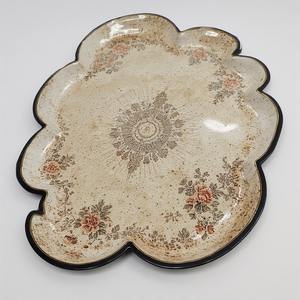 Plaque de charge Art déco légère en fer à poussière de perle avec des particules scintillantes douces pour une table de fête de mariage élégante - Product Image 2