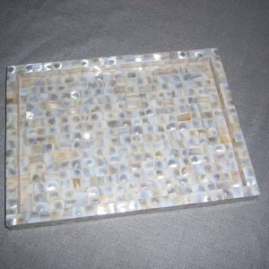 Bandejas de Madera de Lujo para Servir, Ecológicas, Pulimentadas y Hechas a Mano en India para Decoración del Hogar - Product Image 1