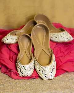 Meilleures ventes de chaussures élégantes pour femmes khussa Vente en gros de designer traditionnel multicolore pour femmes Broderie personnalisée faite Khussa - Product Image 4