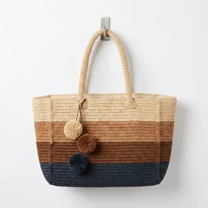 Sac cabas en raphia rayé avec pompon décoratif, style bohème, sac de shopping d'été, logo personnalisé, fabriqué à Madagascar - Product Image 1