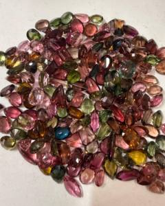 Tourmaline naturelle, forme mixte, lot de 280 ct, 177 pièces, mines africaines, couleurs mélangées, pierres précieuses en vrac, vente en gros pour la fabrication de bijoux - Product Image 3