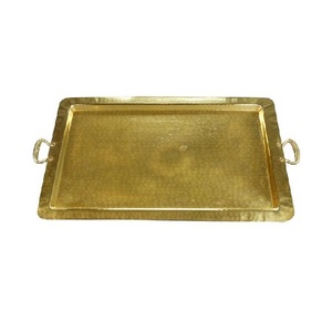 Plateau de service en aluminium fini or Plateau de qualité supérieure fait à la main Classique Élégant Vente en gros Nouveau plateau de service en métal fantaisie - Product Image 1
