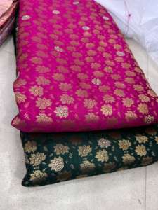 "Textile tissé riche en tissu de satin de brocart de jacquard de luxe avec la finition brillante pour les robes de soirée et la maison de Sherwanis Sarees Lehengas - Product Image 4