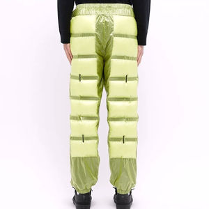 กางเกงพัฟเฟอร์หลากสีสัน สไตล์ยูนิเซ็กซ์ สวมใส่สบาย เหมาะสำหรับกิจกรรมกลางแจ้ง ขายดี มีหลายสีให้เลือก รับผลิตตามแบบ สั่งซื้อได้จำนวนน้อย - Product Image 2