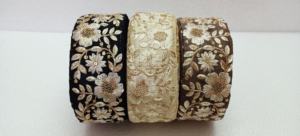 Fabriqué sur mesure en trois options de couleurs, rubans brodés à la machine dans divers motifs de fleurs pour robes de mariée de 2 pouces de largeur. - Product Image 3