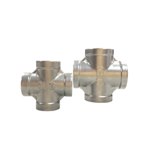 Raccords de tuyauterie à coulée croisée à 4 voies en acier inoxydable de 3 pouces de haute spécification Solutions de plomberie personnalisées lisses pour les industries du gaz - Product Image 1