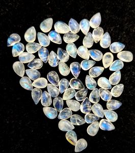 Natural Rainbow Moonstone Pear 9X13mm Cabochon Flat Back Blue Flashy Piedra preciosa suelta de alta calidad - Product Image 3