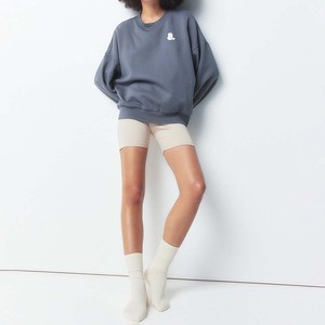 Nueva sudadera de poliéster/algodón de gran tamaño para mujer, venta al por mayor, peso pesado, 300g, decoración bordada de lana, diseño de hombro caído - Product Image 1