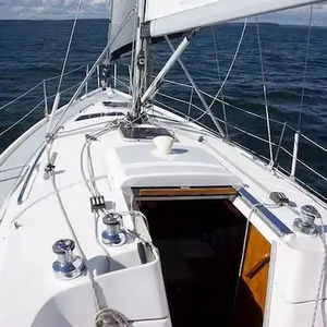 Bateaux Hunter 356 durables de 2003 proposés à bas prix - Product Image 1