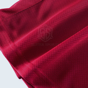 Uniforme de fútbol de color sólido de calidad superior para ropa de fútbol de nuevo estilo de diseño a la venta - Product Image 5