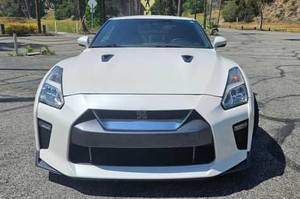 ข้อเสนอสุดคุ้มสำหรับนิสสัน GT-R พรีเมียม ~21,300 ไมล์ 1 เจ้าของ เครื่องยนต์ V6 ทวินเทอร์โบ ปรับแต่งสำหรับการขับขี่แบบแทร็ค - Product Image 3