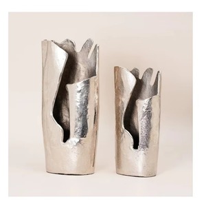 Florero de hierro con acabado plateado moderno, soporte decorativo, centro de mesa elegante hecho a mano, respetuoso con el medio ambiente para regalar bodas - Product Image 2