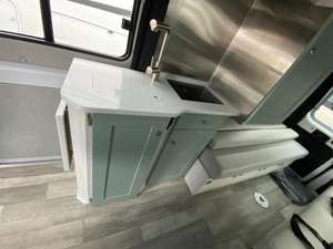 รถรุ่นใหม่ปี 2025 R-o-a-d-t-r-e-k Zion พร้อมขายแล้ว - Product Image 6