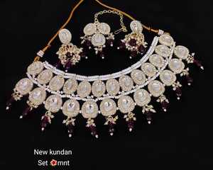 Nouveau Design Plaqué Or Perle Verte Traditionnelle & Kundan Collier Clouté Ensemble de Bijoux pour Femme - Product Image 6