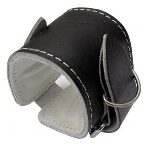 Sangles de cheville en cuir Saar Industries de haute qualité, fabriquées sur mesure, durables, antidérapantes, avec fermeture à double anneau, confortables pour l'entraînement en salle de sport - Product Image 2